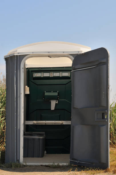 Best Portable restroom trailer rental  in Clearwater, FL